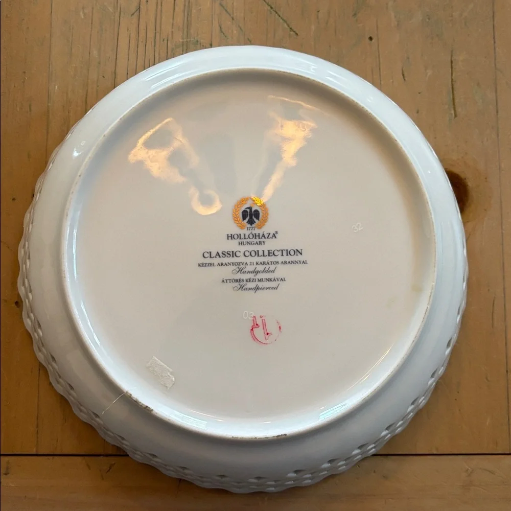 Hollohaza Hungary Classic Collection Lattice Edge Bowl